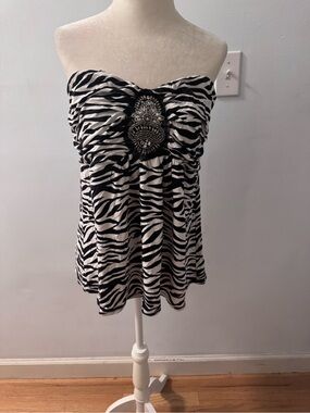 NWT torrid Black & White Zebra-Print Strapless Camisole with Beaded Accent
